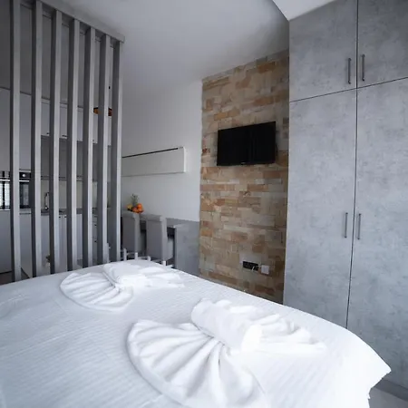 Apartment Nlux 10 *