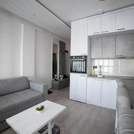 Nlux 10 *